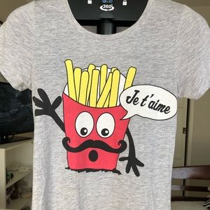 T-shirt with French fries design